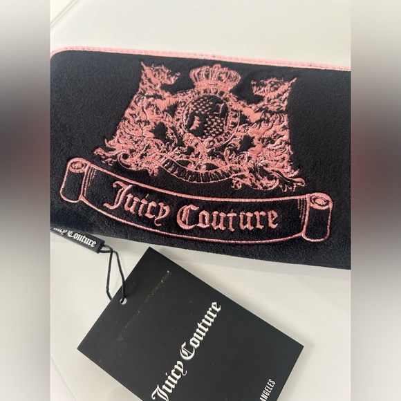 Viral Juicy Couture UK Scottie Dog Black and Pink velour Zip Long Wallet - Picture 2 of 7